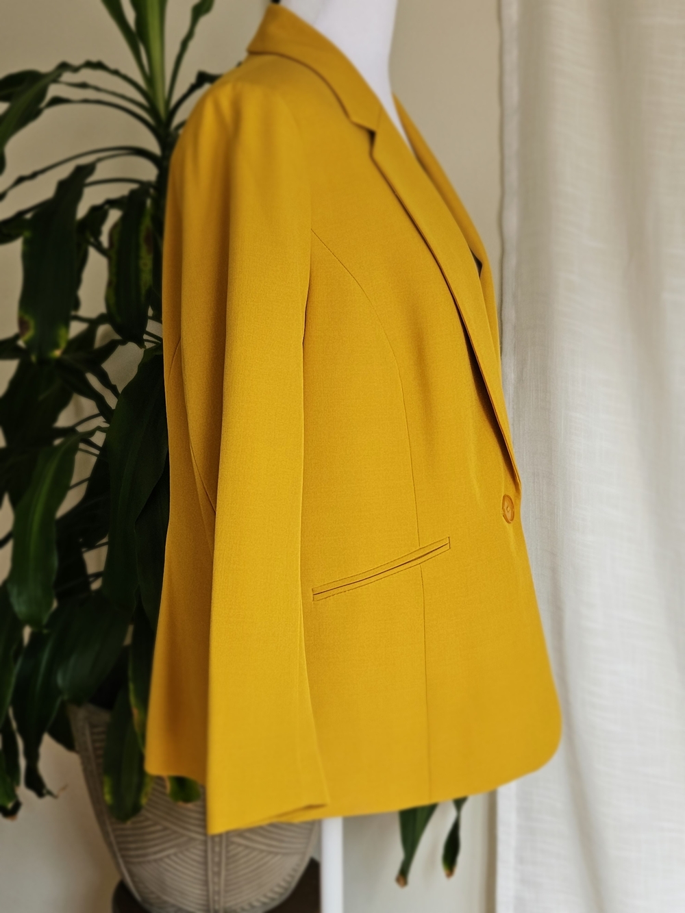 Black Label by Evan-Picone Mustard Yellow Blazer Jacket Size 12 Single Button - Picture 3 of 16